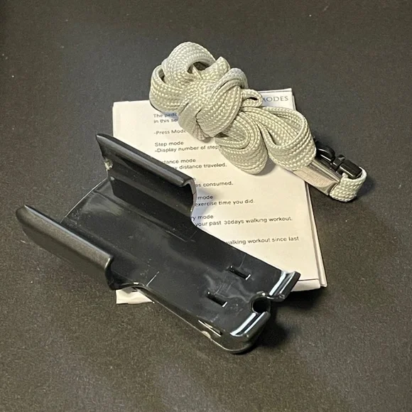 Red Digital Pedometer - Picture 3 of 5